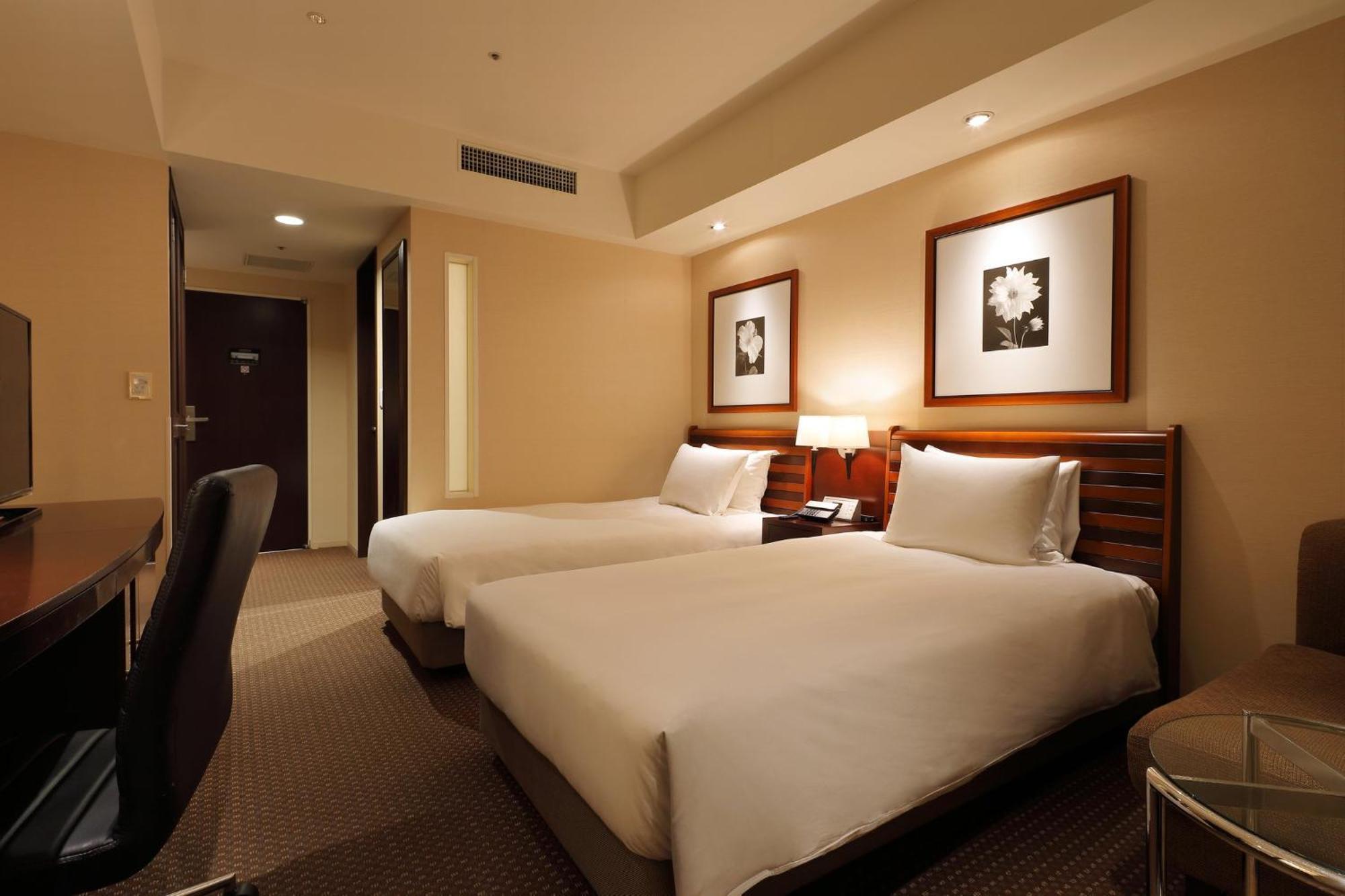 Ana Crowne Plaza Okayama By Ihg Hotel Buitenkant foto