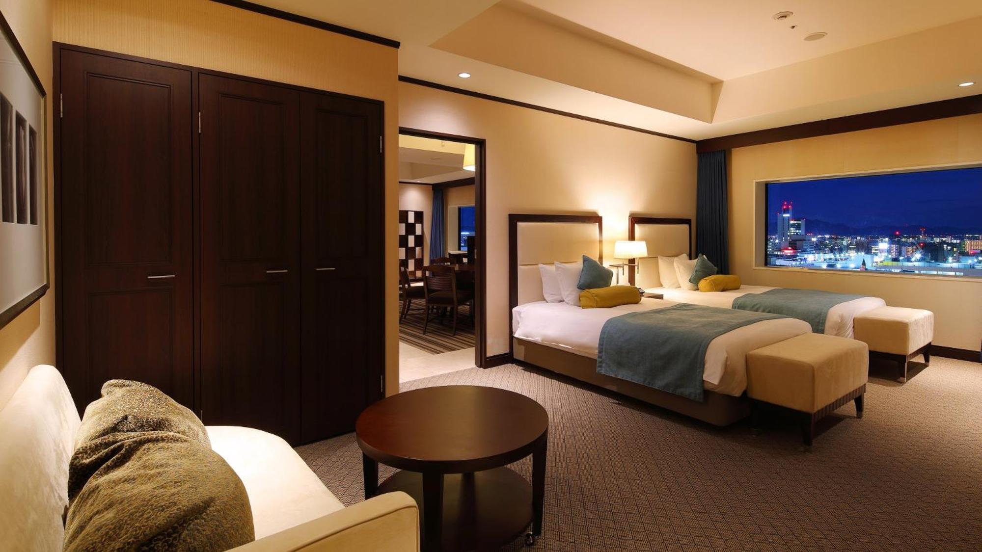 Ana Crowne Plaza Okayama By Ihg Hotel Buitenkant foto
