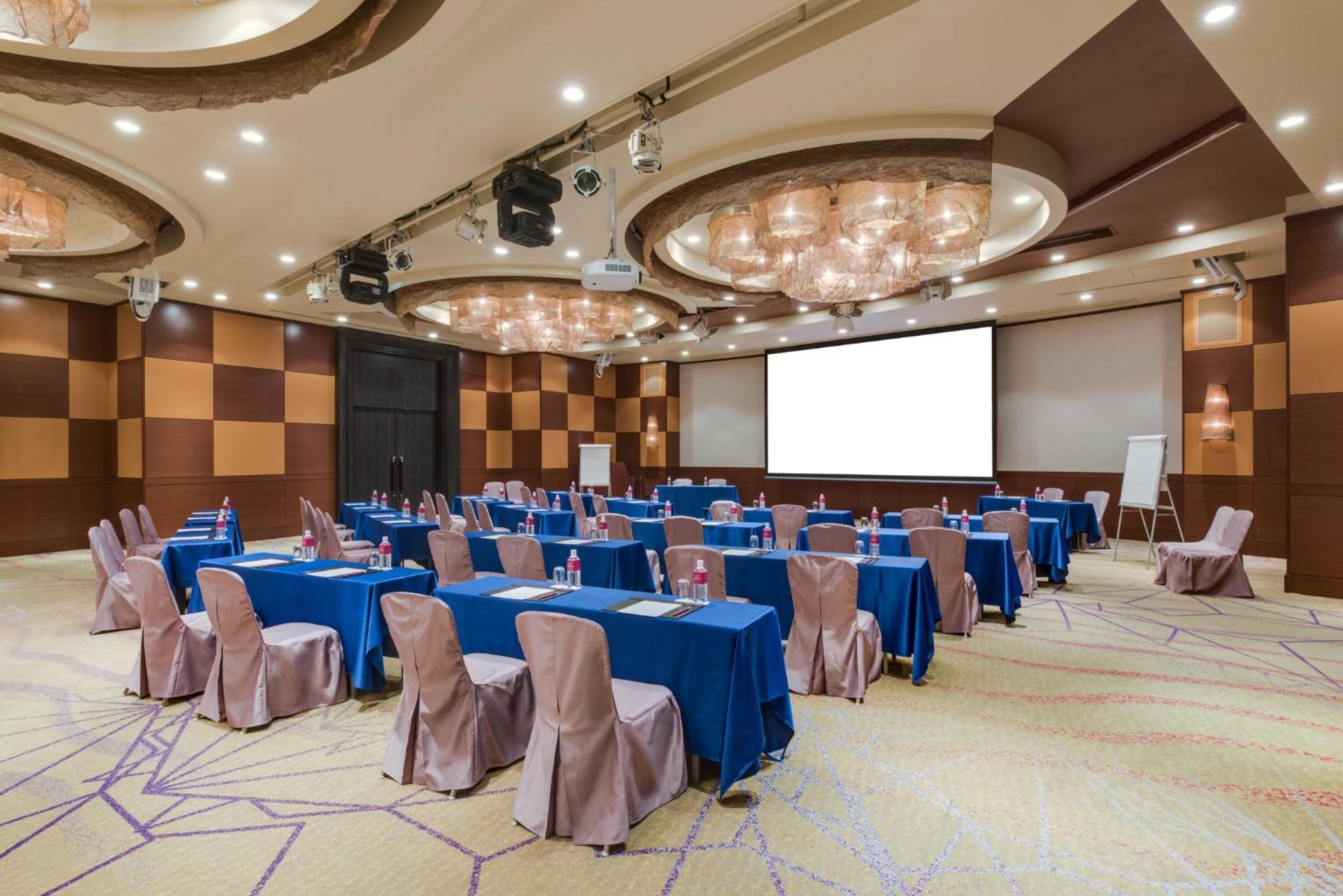 Ana Crowne Plaza Okayama By Ihg Hotel Buitenkant foto